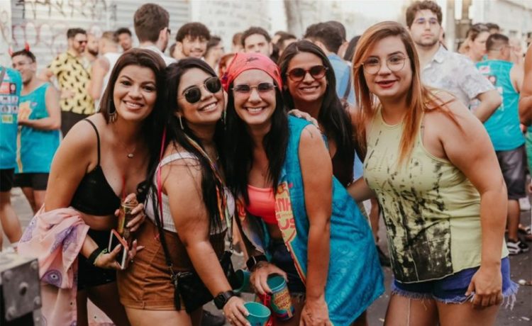 Pré-carnaval: Bloco agita final de semana em Campina Grande